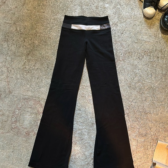 Lululemon flare leggings - Picture 1 of 1